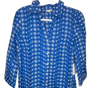Jaclyn Smith Blue & White Embroidered Floral Button Up Blouse Size Small.